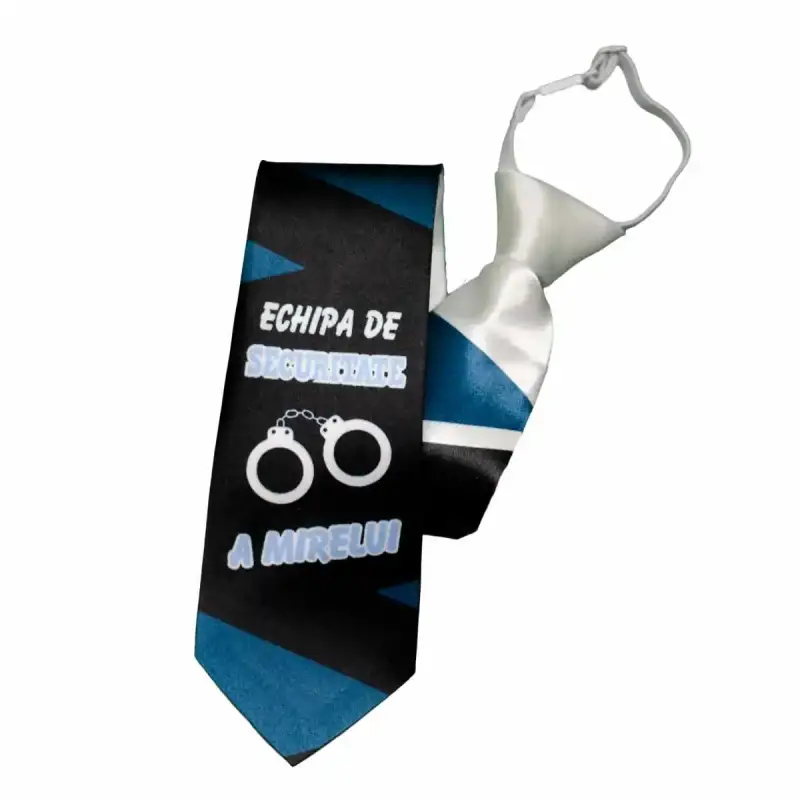 Echipa de securitate a mirelui, cravata cu mesaj